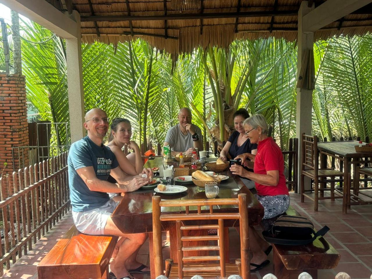 Ben Tre Homestay Bentre Coco Lodge מראה חיצוני תמונה